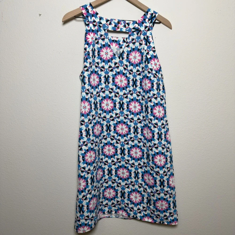 Crown and Ivy Women Linen‎ Shift Dress 14 Geometric Preppy Resort Vacation - Picture 8 of 9